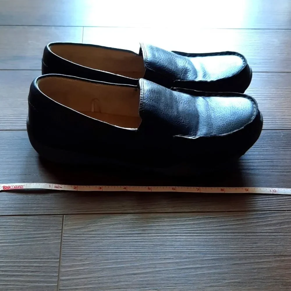 Children's Place Boys Brown Loafer Shoes size 6
